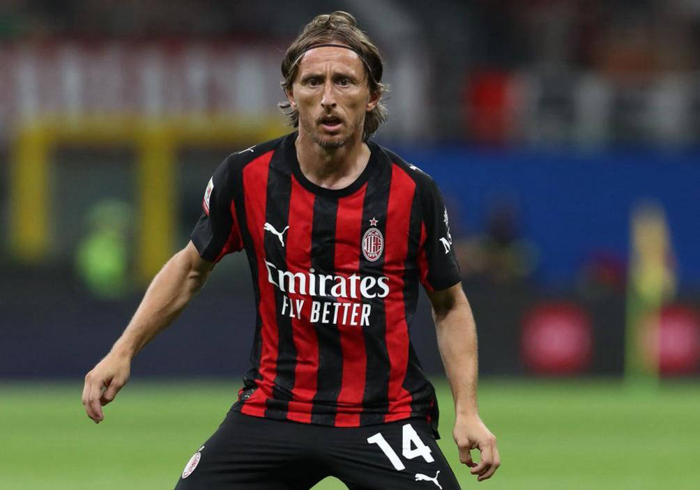 尼克斯队记：麦克布莱德X光检查显示无结构性损伤