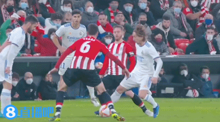 21点策略：庄家 A 明牌时的保险策略分析。（庄家明牌为A时的21点保险策略解读）